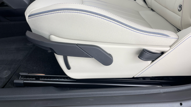 MINI Cooper 135kW E Exclusive [Level 2] 41kWh 3dr Auto Electric Hatchback